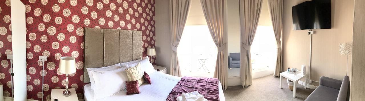 Guest house Marina Court 3*