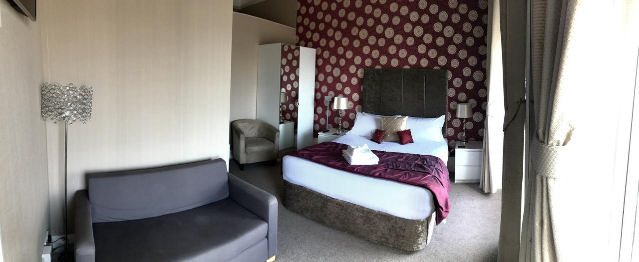 Guest house Marina Court 3*