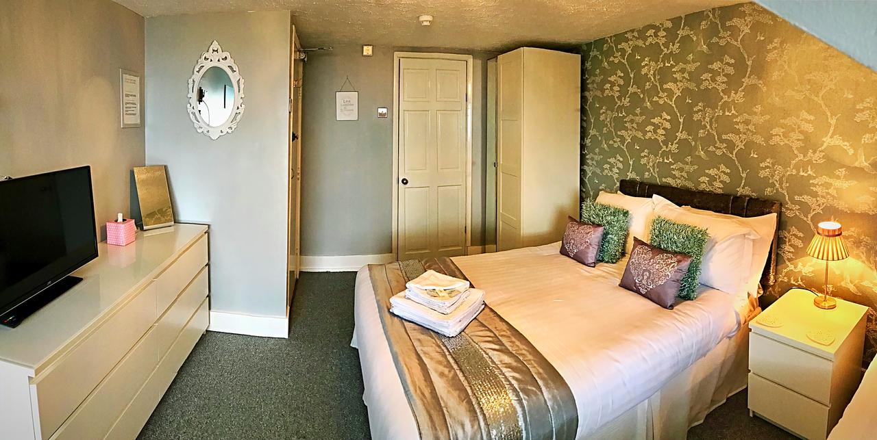 Marina Court Guest house
